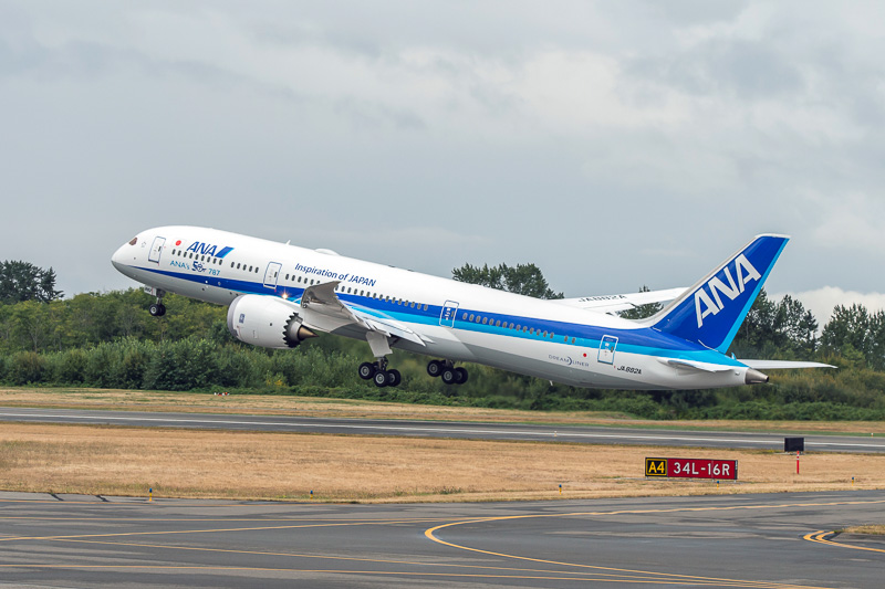 ANA、ボーイング 787型機のエンジン整備によって国内線に欠航便 8月31
