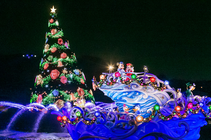 東京ディズニーシー 開園15周年となる2016年の クリスマス ウィッシュ ウィッシュ クリスタル のきらめきが加わった光り輝くクリスマスイベント トラベル Watch