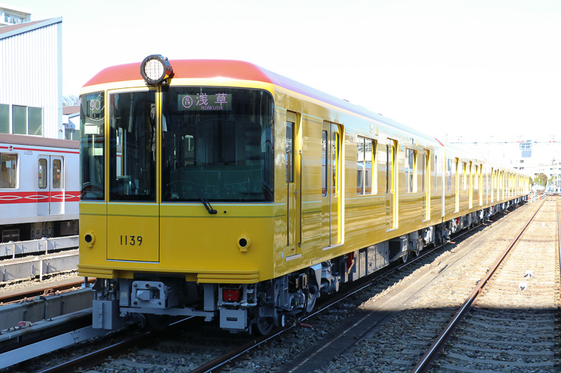 東京メトロ、銀座線開業当時の車両を再現した1000系特別仕様車両を公開