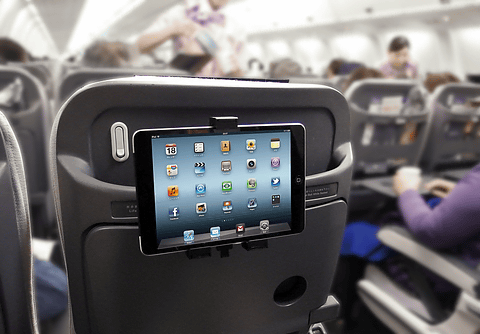 ビートソニック、航空機や新幹線で使えるスマホ/タブレット用スタンド