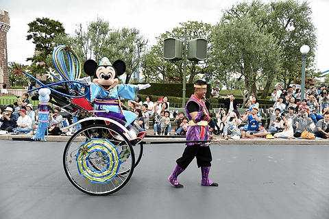 東京ディズニーランドの七夕イベント ディズニー七夕デイズ 6月16日から開催中 短冊に願いをかける日本の伝統行事をデイズニーの仲間たちがお祝い トラベル Watch