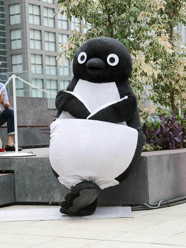 画像 Jr東日本 新宿駅新南口改札に Suicaのペンギン広場 を7月16日オープン セレモニーにはsuicaのペンギン着ぐるみも登場 21 38 トラベル Watch