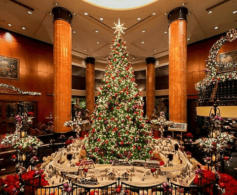 ウェスティンホテル東京のクリスマス Holiday Season 16 を11月5日 12月25日実施 高さ5mのクリスマスツリーにコンサート クリスマスディナーやケーキも トラベル Watch
