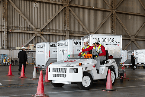 Jal 各地の空港から精鋭63名を集め 第4回 Jalグランドハンドリングコンテスト を実施 貨物を取り扱うプロフェッショナルが日頃の技を競い合う トラベル Watch