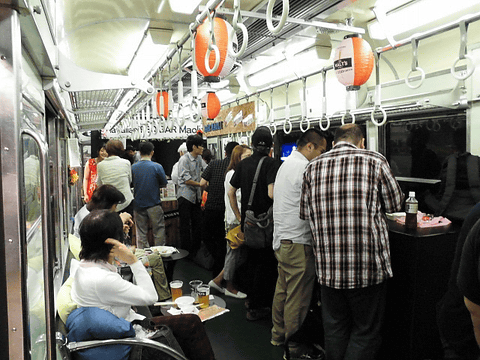 京阪電車 中之島駅ホーム酒場 を12月14日 17日開催 5000系電車の車内やホームで立ち飲み トラベル Watch