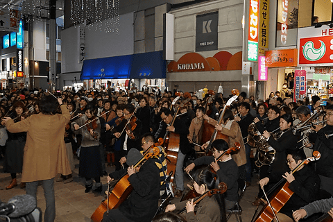 Jalベルスターも嵐の ふるさと を合唱した 熊本フラッシュモブ を動画で紹介 トラベル Watch