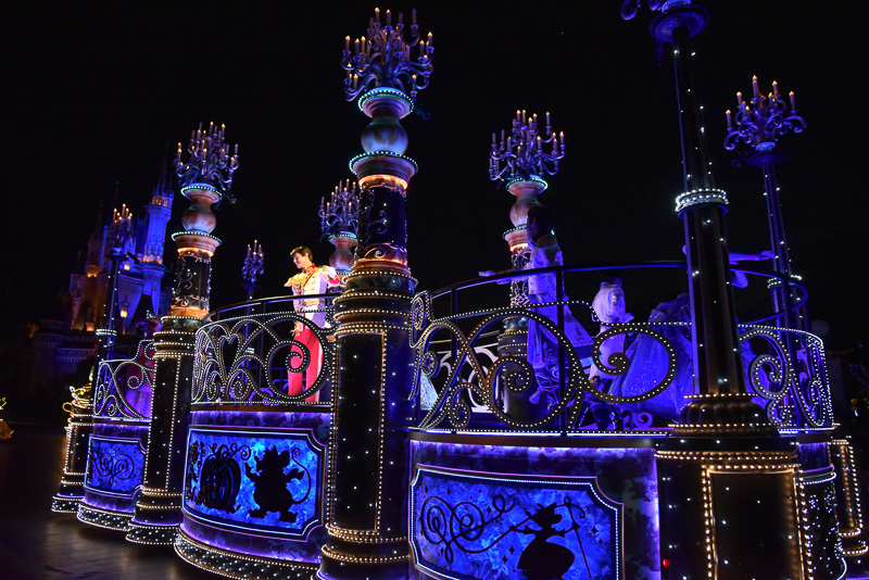 画像 アナと雪の女王 のフロートが新登場 東京ディズニーランド エレクトリカルパレード ドリームライツ がリニューアル 新たに5台のフロートが加わり 夏の夜のパークを光の魔法で演出 9 26 トラベル Watch