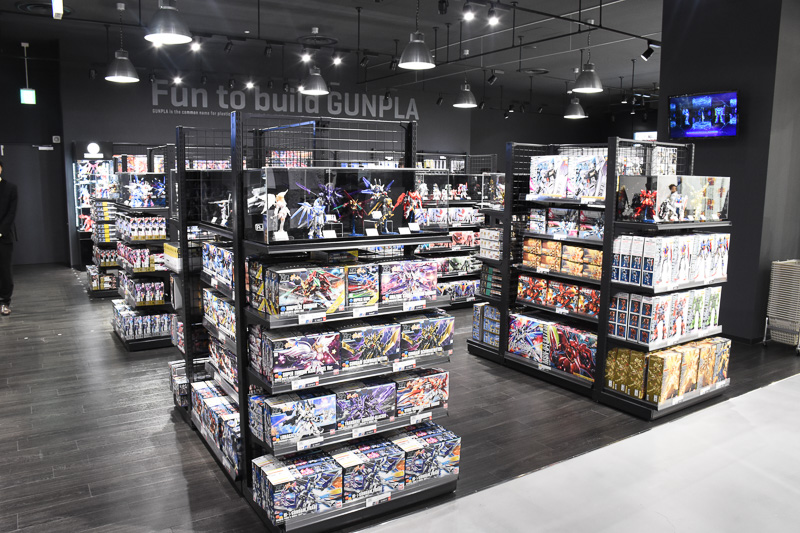 画像 バンダイ ガンプラ総合施設 The Gundam Base Tokyo ガンダムベース東京 8月19日オープン 約1500種のガンプラが買える 作れるオフィシャルショップ 9 79 トラベル Watch