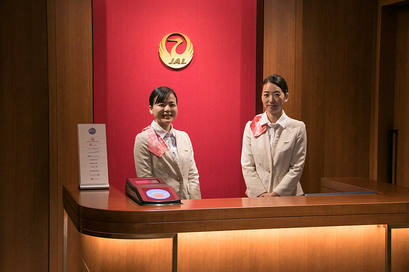 Jal 小松空港サクララウンジをリニューアル 65席に増席 Ac Usb電源をほぼ全席に 3月13日オープン 15年ぶりに改装 トラベル Watch