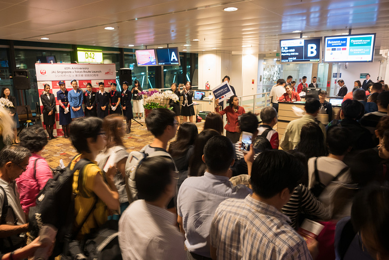 画像 Jalが5番目に開設した国際線 シンガポール線が就航60周年 チャンギ空港でセレモニー Ca出身の大川 Jal副会長は シンガポールcaの働きぶりが気になる 78 83 トラベル Watch