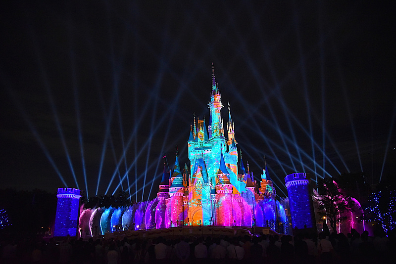 画像 東京ディズニーランドで開園35周年を祝う史上最高のナイトタイムスペクタキュラー Celebrate Tokyo Disneyland スタート シンデレラ城を舞台にミッキーマウスがパークを巡る音楽の旅に出発 5 30 トラベル Watch