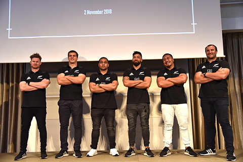 世界最強ラグビーチーム オールブラックスが登場 スポーツ交流を通じて両国関係強化を目指す オールブラックス フライデー を開催 ニュージーランド航空は19年のワールドカップ開催に合わせて増便を検討 トラベル Watch