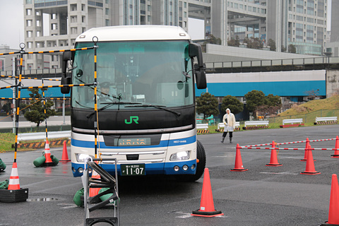 Jrバスグループ 第2回全国ジェイアールバス運転競技会 開催 通信型のドライブレコーダを使って車外から審査 トラベル Watch