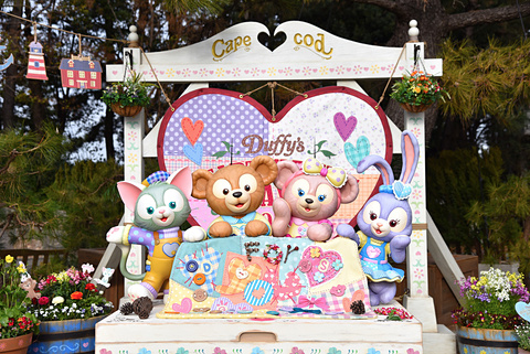 東京ディズニーシー ダッフィーのハートウォーミング デイズ がスタート ダッフィーたちが心を込めてミニーマウスにプレゼント 心がほっこり温まるグッズやメニューが新登場 トラベル Watch