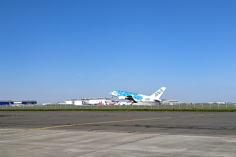 Anaのエアバス A380型機 Flying Honu 空飛ぶウミガメ 1号機が日本に向けてフランスを出発 日本時間の3月21日午後に成田空港到着予定 トラベル Watch