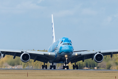 Anaのエアバス A380型機 Flying Honu 1号機の日本到着を写真で紹介 トラベル Watch