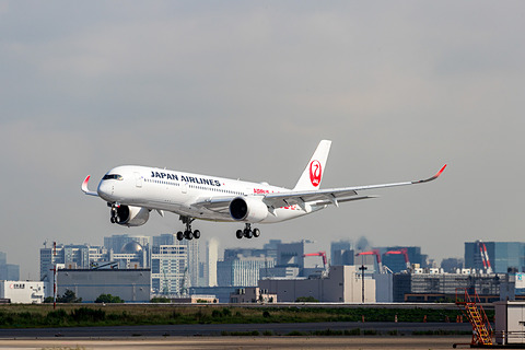 羽田空港着陸や格納庫へのプッシュバックシーンも紹介 Jal エアバス