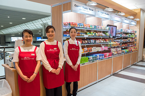 アマノフーズ 成田空港にアンテナショップ アマノフリーズドライステーション を期間限定オープン 海外へのお土産品としてアピール 7月31日まで営業 トラベル Watch