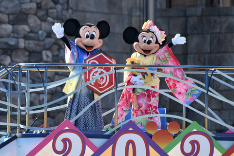 東京ディズニーシー 子年 の今年はミッキーマウスが主役 元旦から5日間限定のお正月プログラムを開催 トラベル Watch