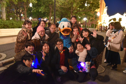 東京ディズニーリゾート キャストがゲストとして来園するスペシャルな一夜 サンクスデー を開催 トラベル Watch