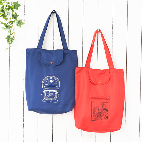 ドラえもんのエコバッグ トラベルバッグ発売 ひみつ道具 をデザインした ドラえもん50周年コレクション トラベル Watch