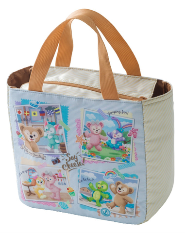 東京ディズニーシー ダッフィー フレンズにカメの男の子 オル メル が仲間入り 新グッズ スーベニア付きメニューが登場 トラベル Watch