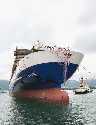 名門大洋フェリーの新造船 フェリーきょうと 三菱重工 下関造船所で命名 進水式 21年12月就航 トラベル Watch