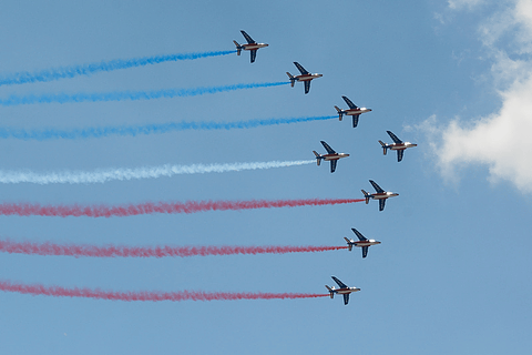 仏空軍のアクロバットチーム パトルイユ ド フランス 演技飛行ギャラリー トラベル Watch Watch