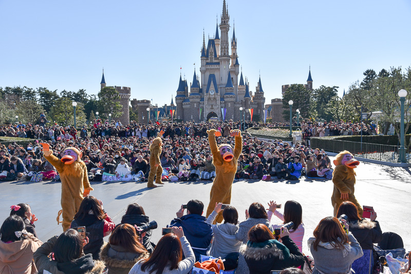 画像 和服姿のミッキーマウスたちが新年のご挨拶 東京ディズニーランドのお正月 限定パレードや飾り付けなど 新春をディズニーの仲間たちとお祝い 12 26 トラベル Watch Watch