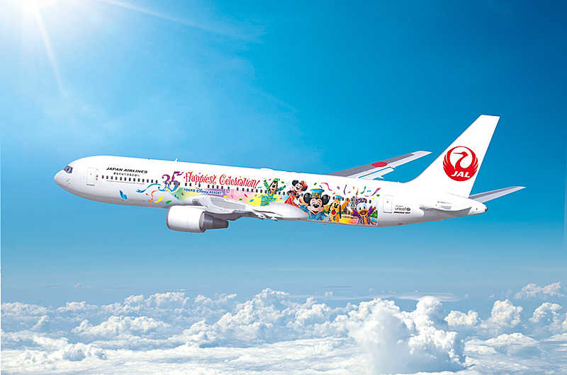 JAL、東京ディズニーリゾート35周年記念特別塗装機「JAL セレブレーションエクスプレス」就航  初便は6月22日の羽田～福岡線のJAL317便。路線や便名は運航前日にJALWebサイトで発表 - トラベル Watch