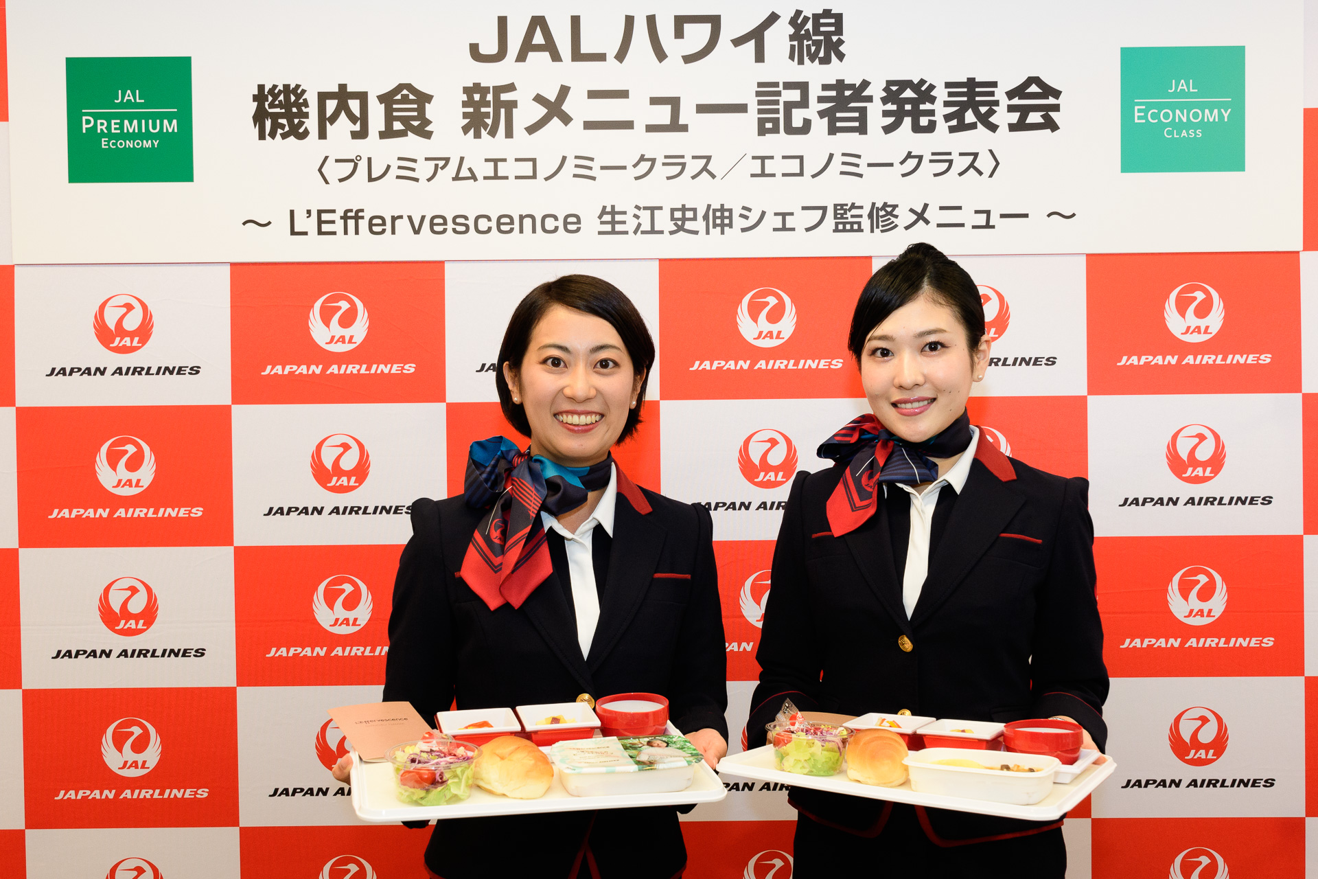 本当に美味しい機内食を作りたかった」、JALが成田～ハワイ線に投入する秋メニューの新機内食 「L'Effervescence」のグランシェフ  生江史伸氏監修 - トラベル Watch