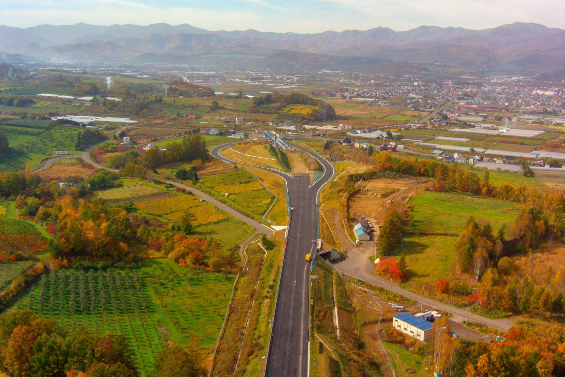 NEXCO東日本、12月8日開通の後志自動車道 余市IC～小樽JCTを小畠社長が