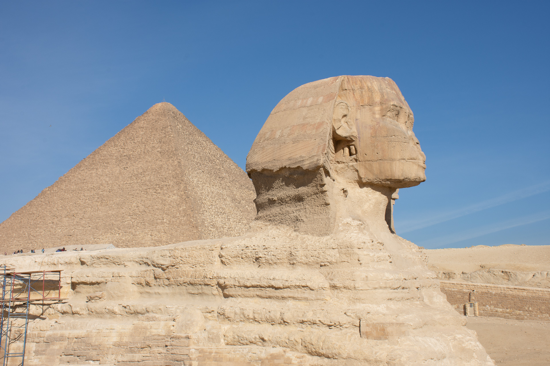 謎の多い金字塔はやっぱり大きかった ギザの3大ピラミッド で4500年前の王墓を参拝 トラベル Watch