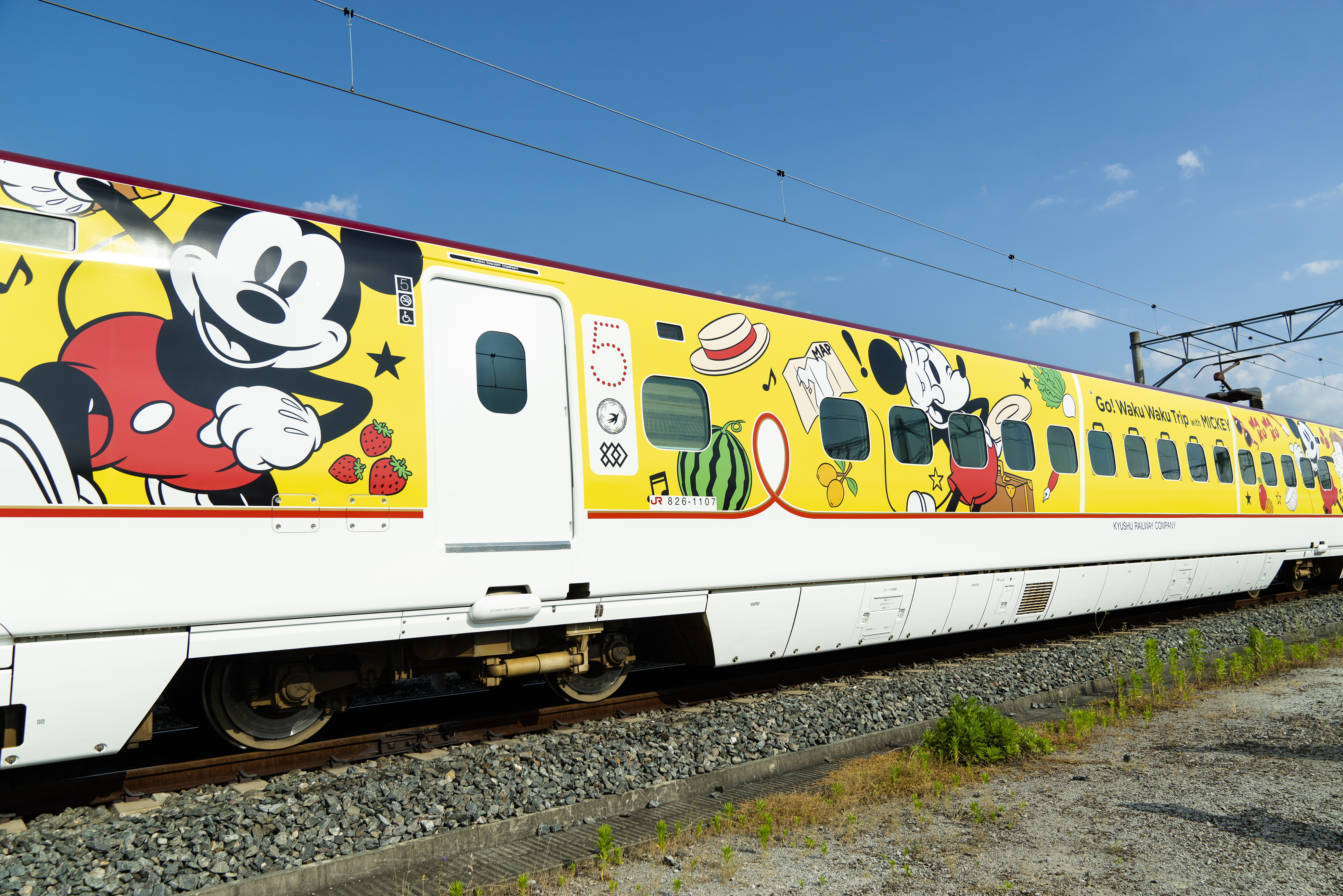ミッキーマウスの新幹線「JR九州 Waku Waku Trip 新幹線」車両公開