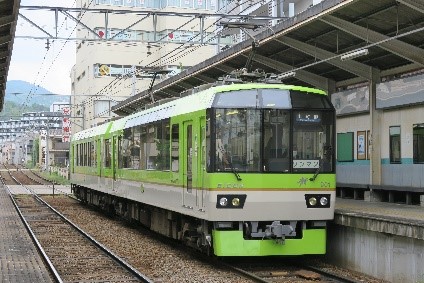 全国登山鉄道パーミル会、結成10周年を記念し各社の車両をデザインした