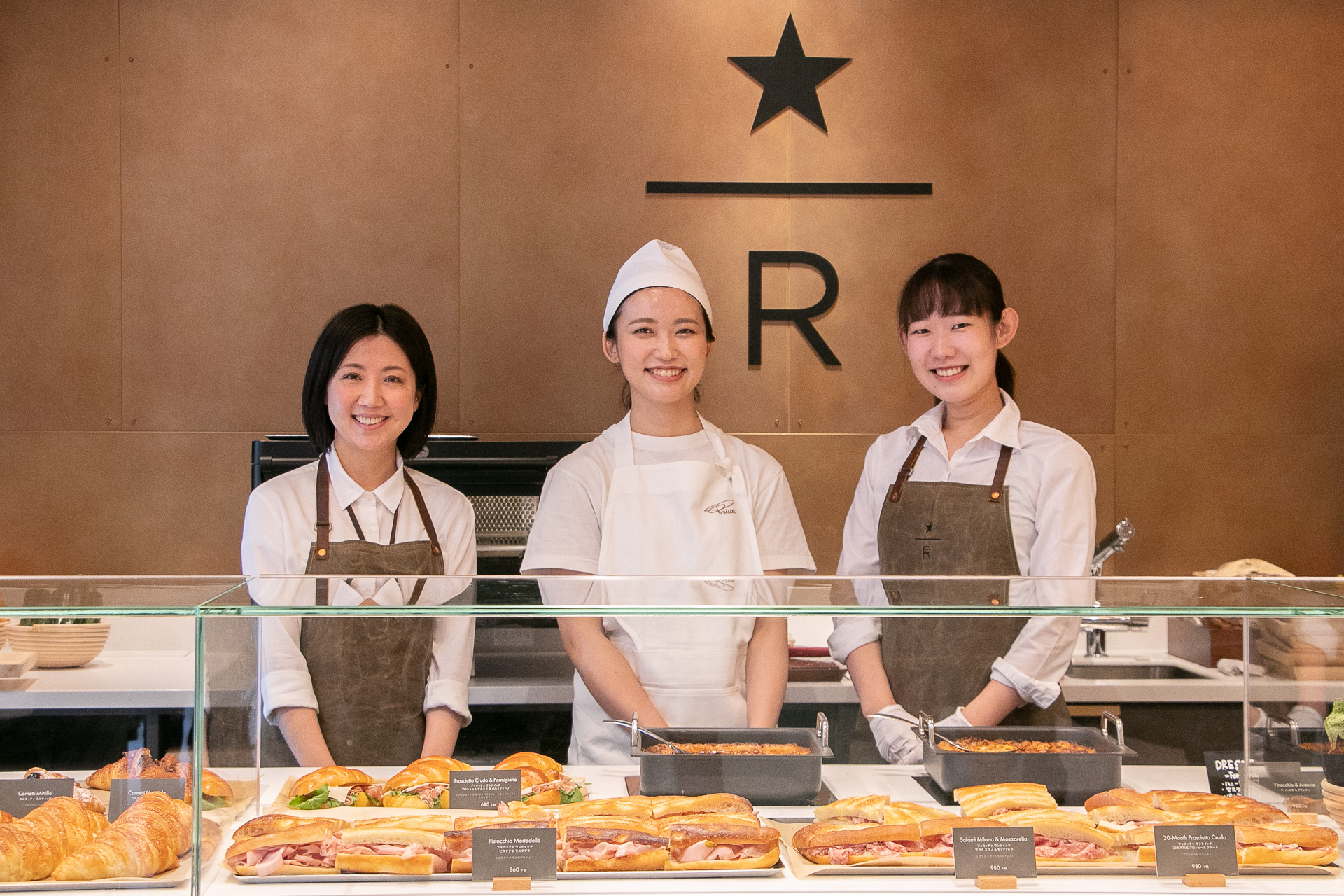 予約できる・食事できるスタバ。「スターバックス リザーブ ストア