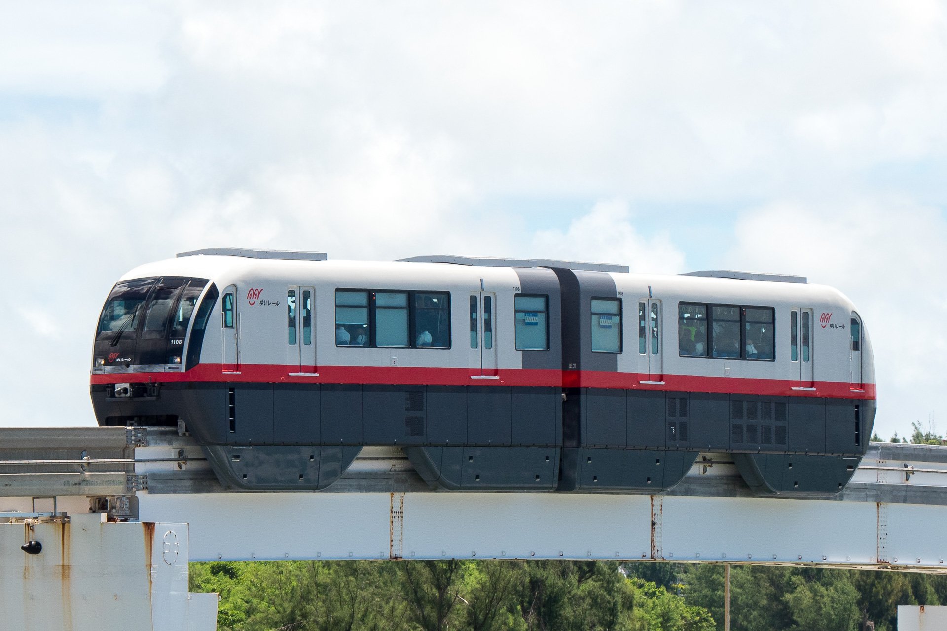 ★(D61)ゆいレール　沖縄都市モノレール　浦添延長　開業記念誌　開業記念式典配布　P131　ハードカバー　非売品　美品 モノレール浦添延長開業いたしました♪ | 浦添市