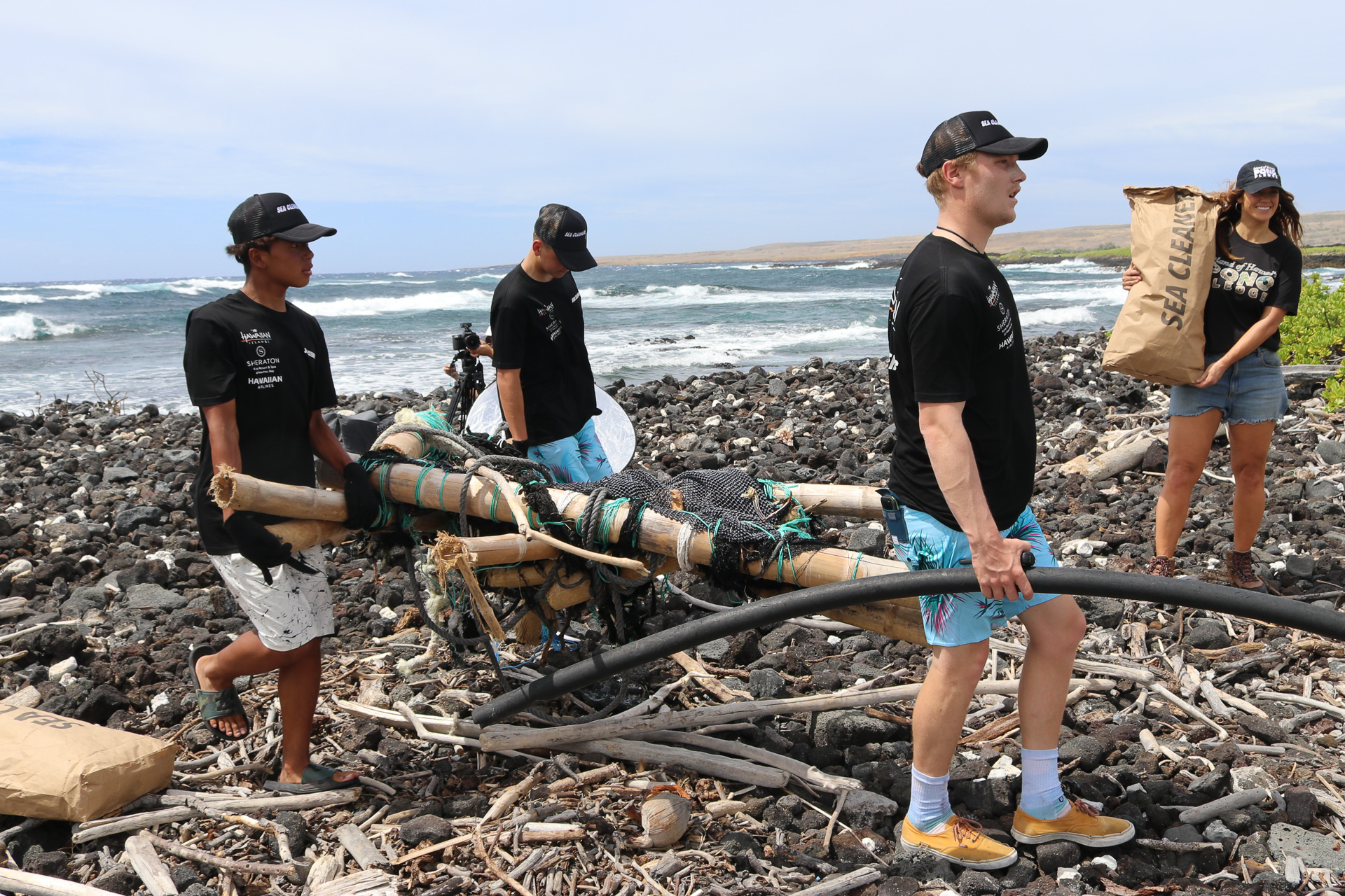 ハワイ州観光局 プラスチックゴミ収集などハワイ島の海岸でビーチクリーン活動 日本 ニュージーランド オーストラリアの3か国が参加 トラベル Watch