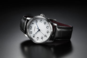 高輪ゲートウェイ駅」開業記念の懐中時計、500個限定販売 - トラベル Watch