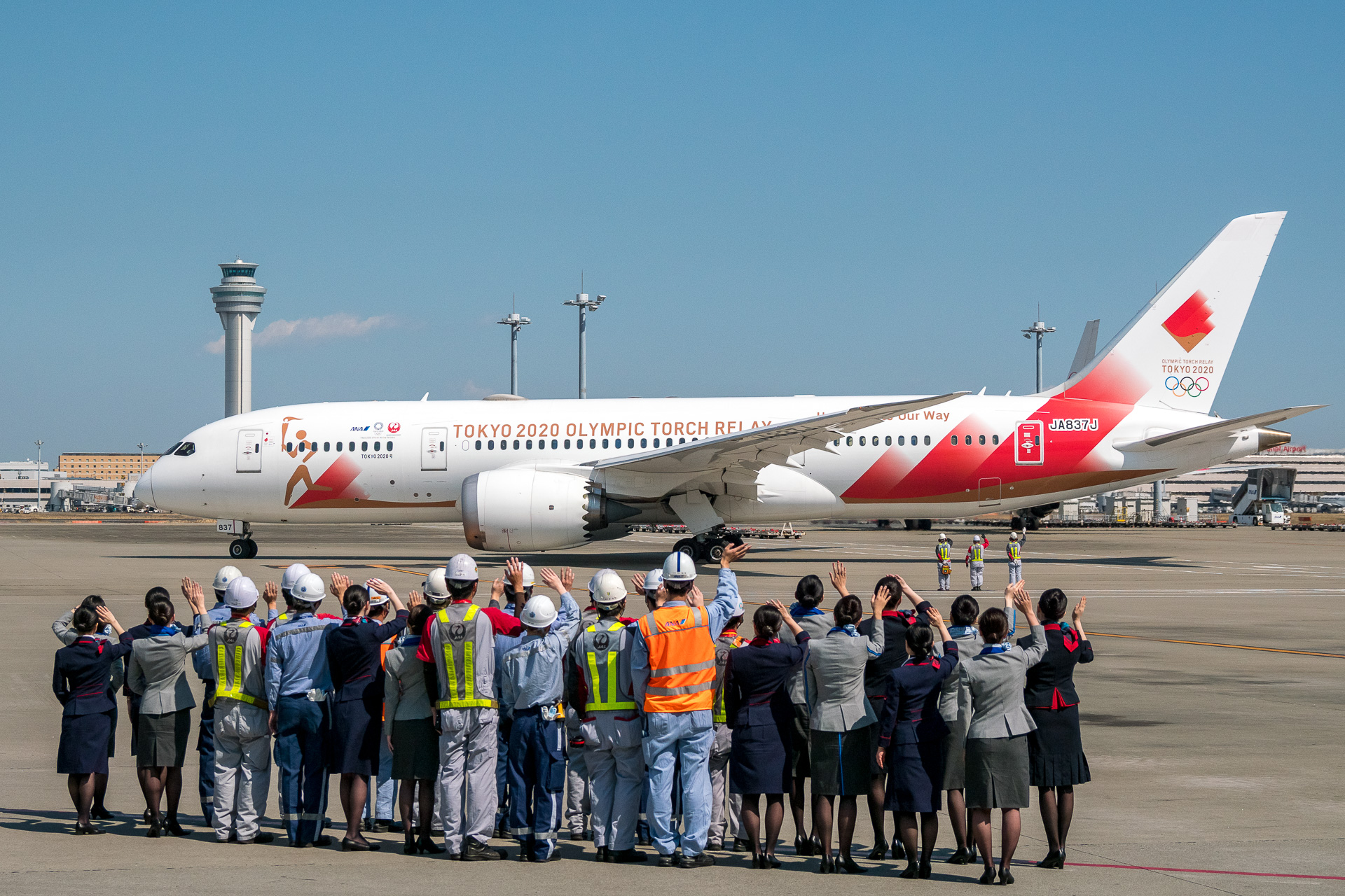 東京2020オリンピック 聖火特別輸送機 B787-