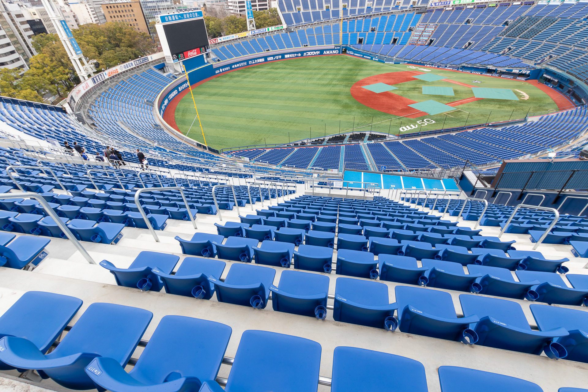 日産 スタジアム 座席 アリーナ