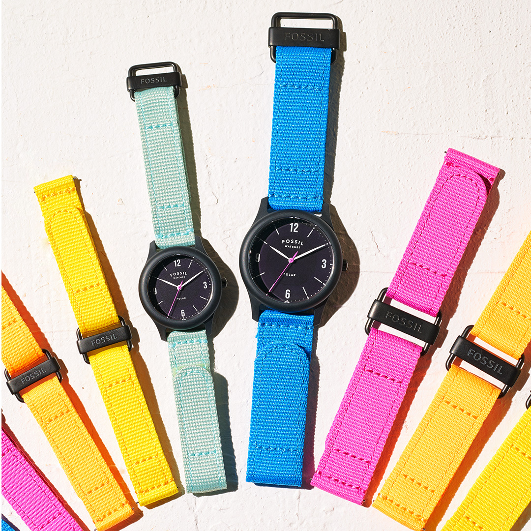 フォッシル、ペットボトルのリサイクル素材を活用した限定ソーラー時計