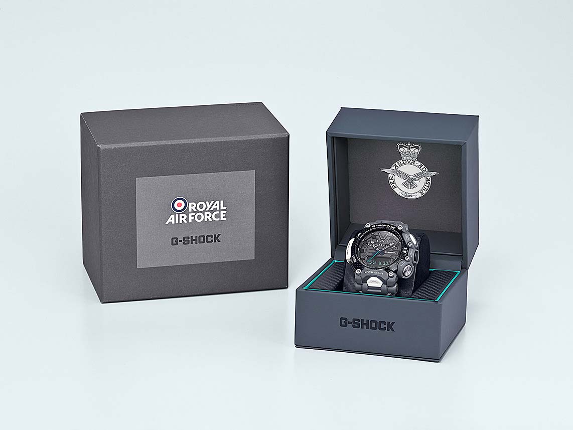 カシオ、イギリス空軍（RAF）とコラボした「G-SHOCK GR-B200RAF