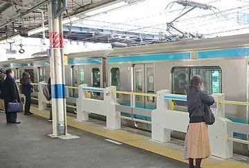 Jr東日本 2020年度は17駅にホームドア整備 踏切には高機能版の障害物検知装置を拡大 トラベル Watch