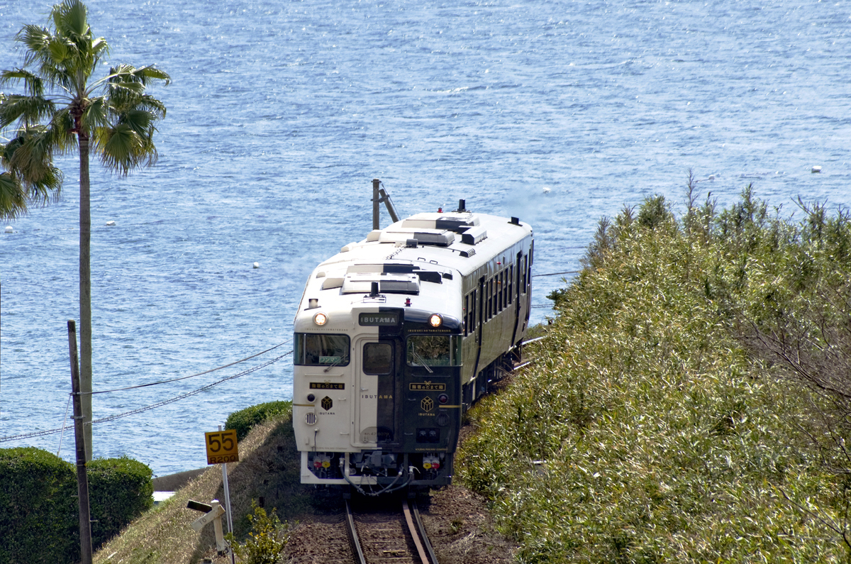 JR九州、佐賀・長崎の海をめぐる観光列車「ふたつ星4047」 - トラベル