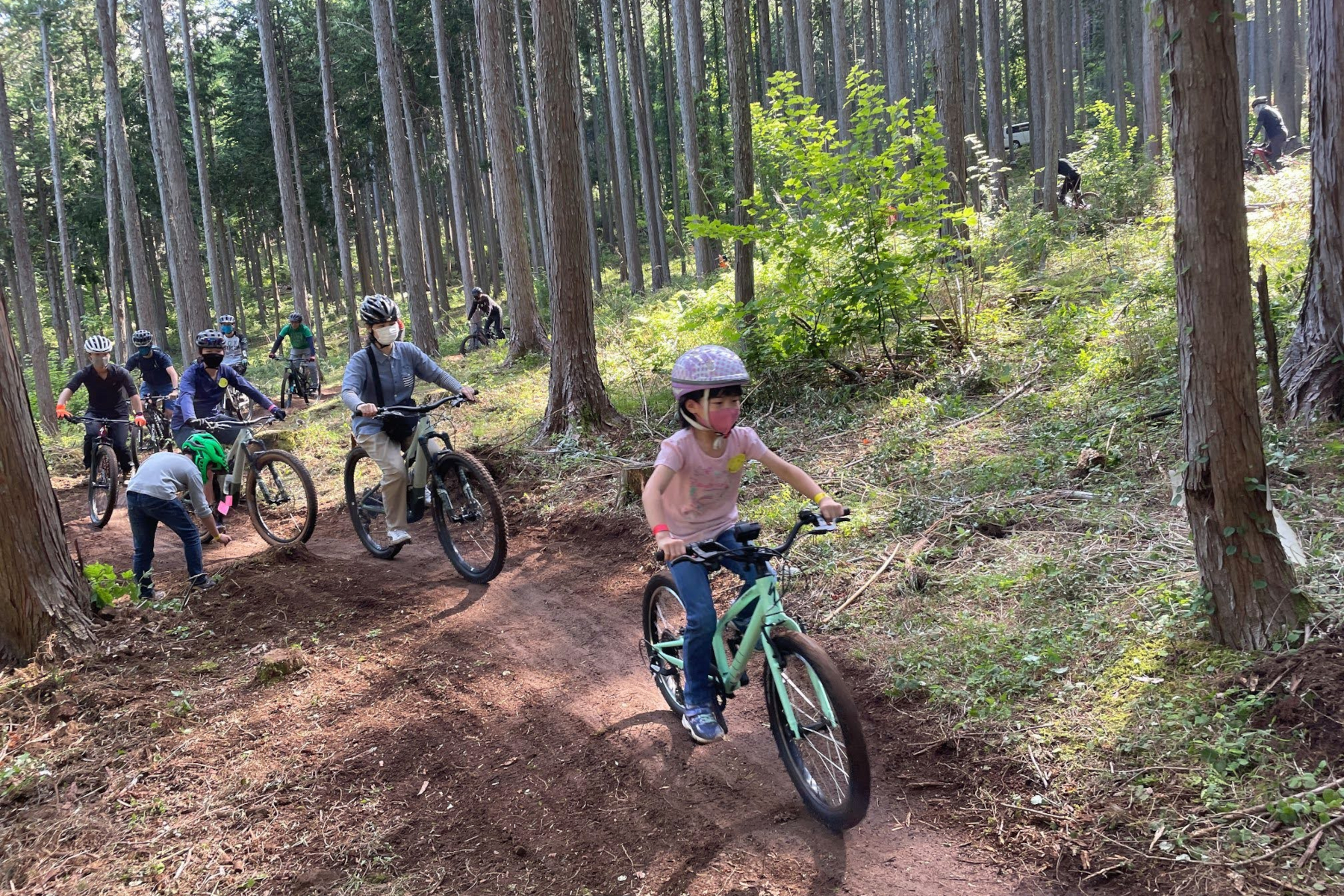 南アルプス立沼マウンテンバイクパーク」オープン。国内最大級、一般