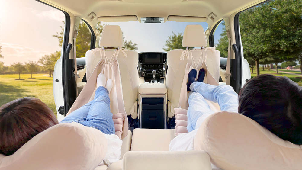 車中泊で使えるハンモックなど シャーミング 車眠具 シリーズ クッション 枕も トラベル Watch