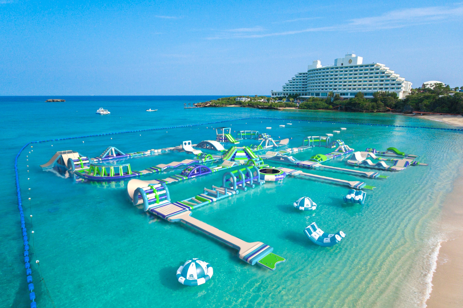 ANAインターコンチネンタル万座、日本最大級の海上アスレチック「万座