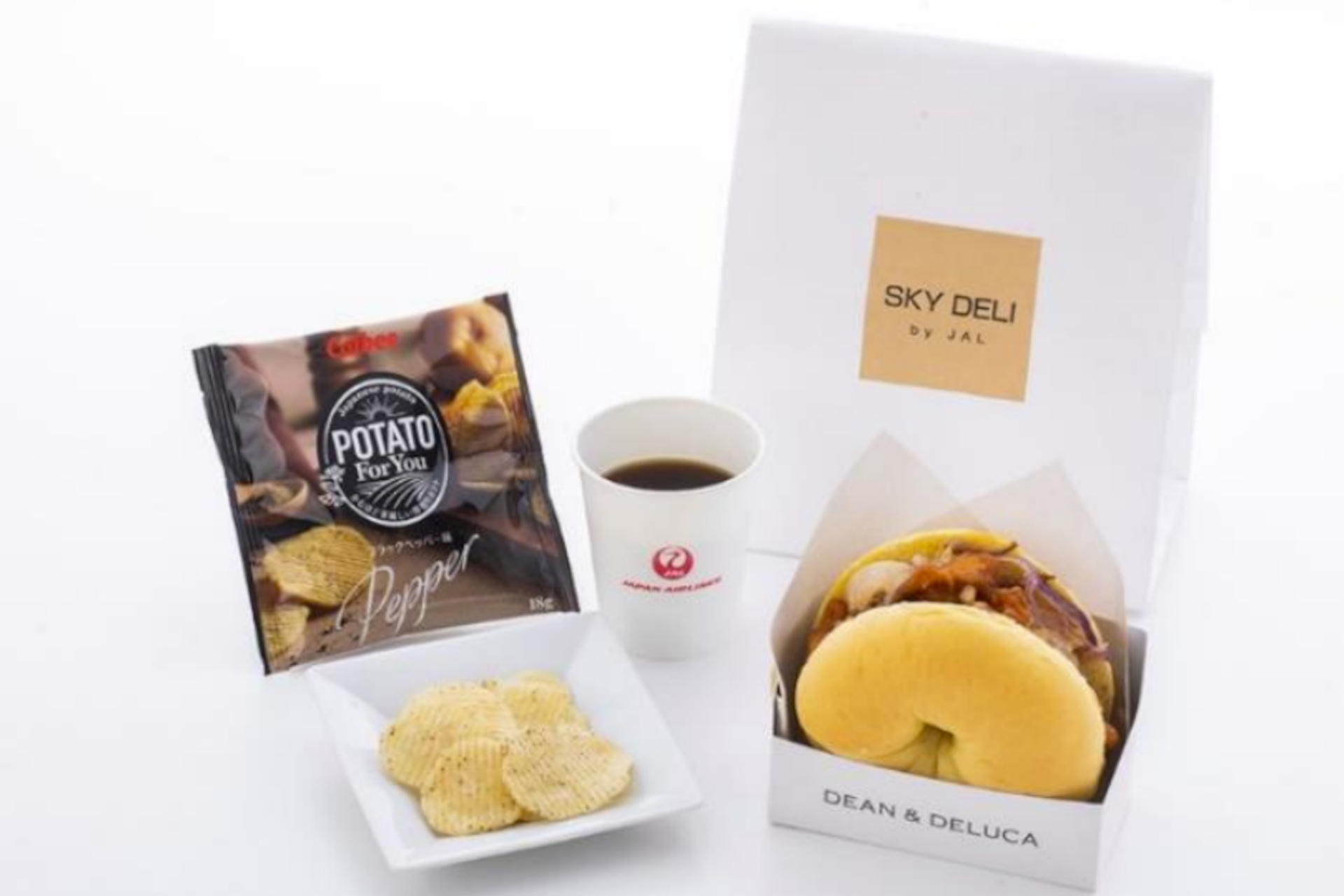 JAL、カフェスタイルの新たな機内食「SKY DELI by JAL」。運航再開の羽田～金浦線エコノミークラスで開始