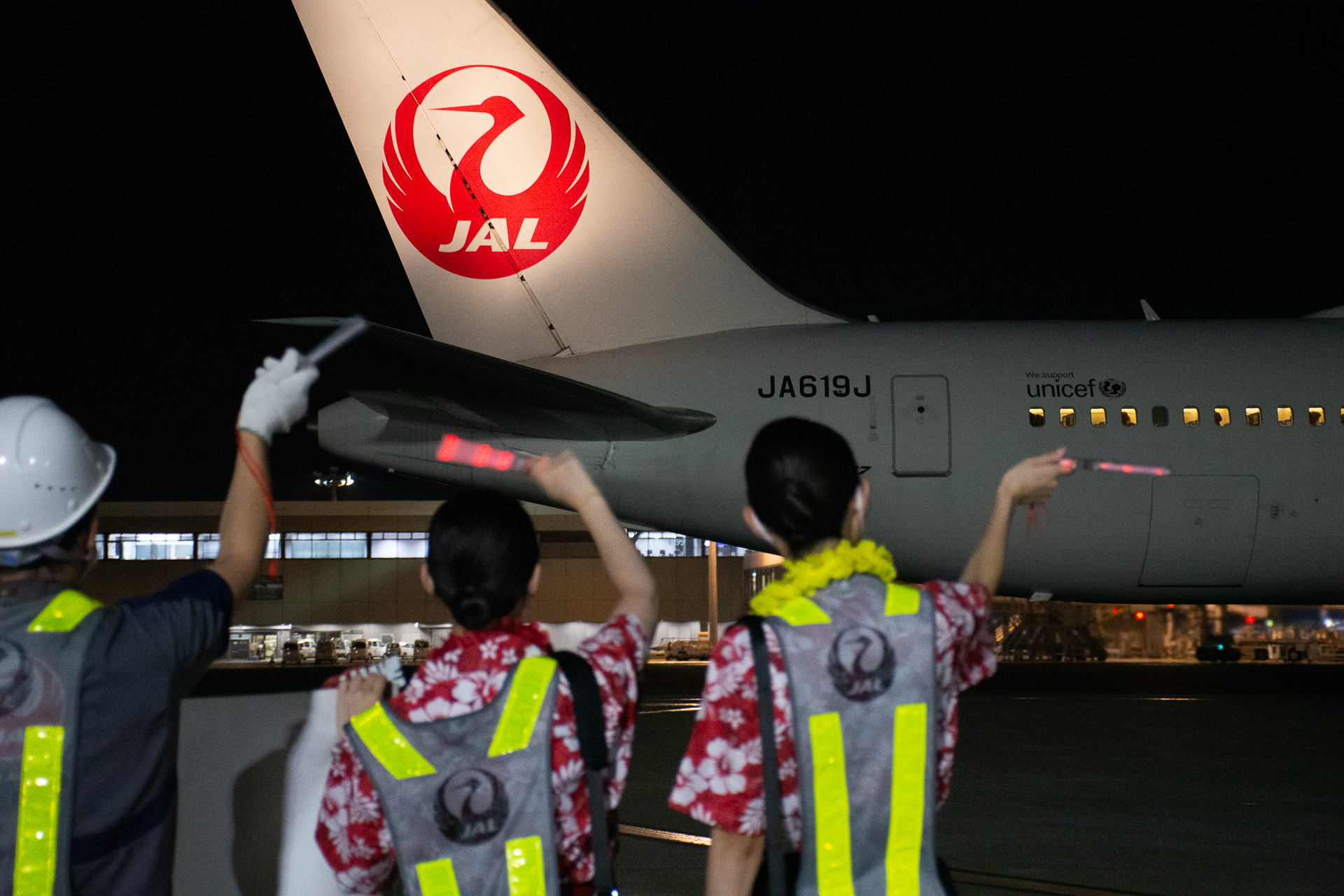 JAL、2年4か月ぶりのハワイ・コナ線再開。今からでも買える夏の特別運賃も グループで1日最大6便がハワイに - トラベル Watch